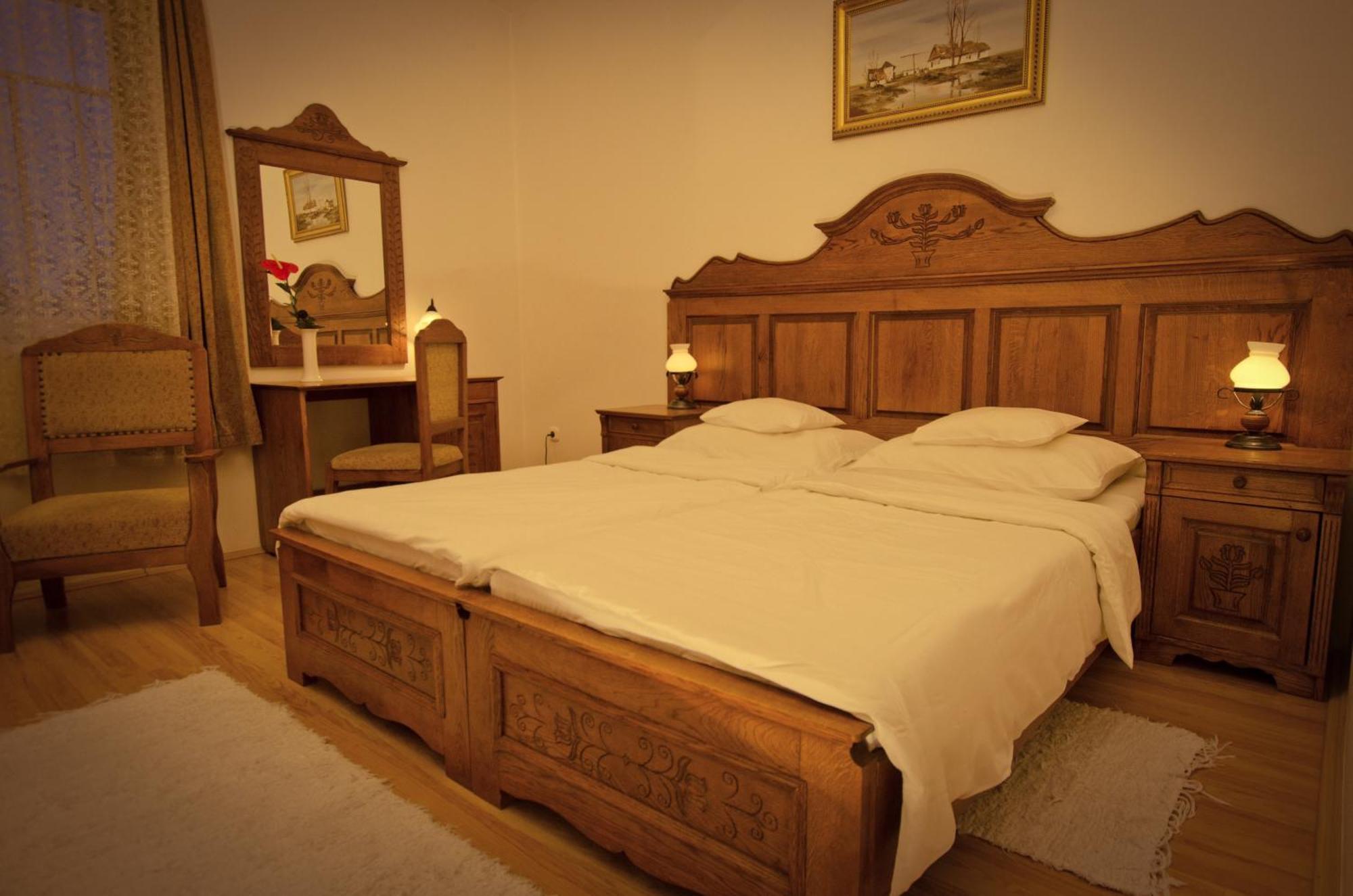 Kemences Csarda Es Panzio Hotel Hajduszoboszlo Luaran gambar